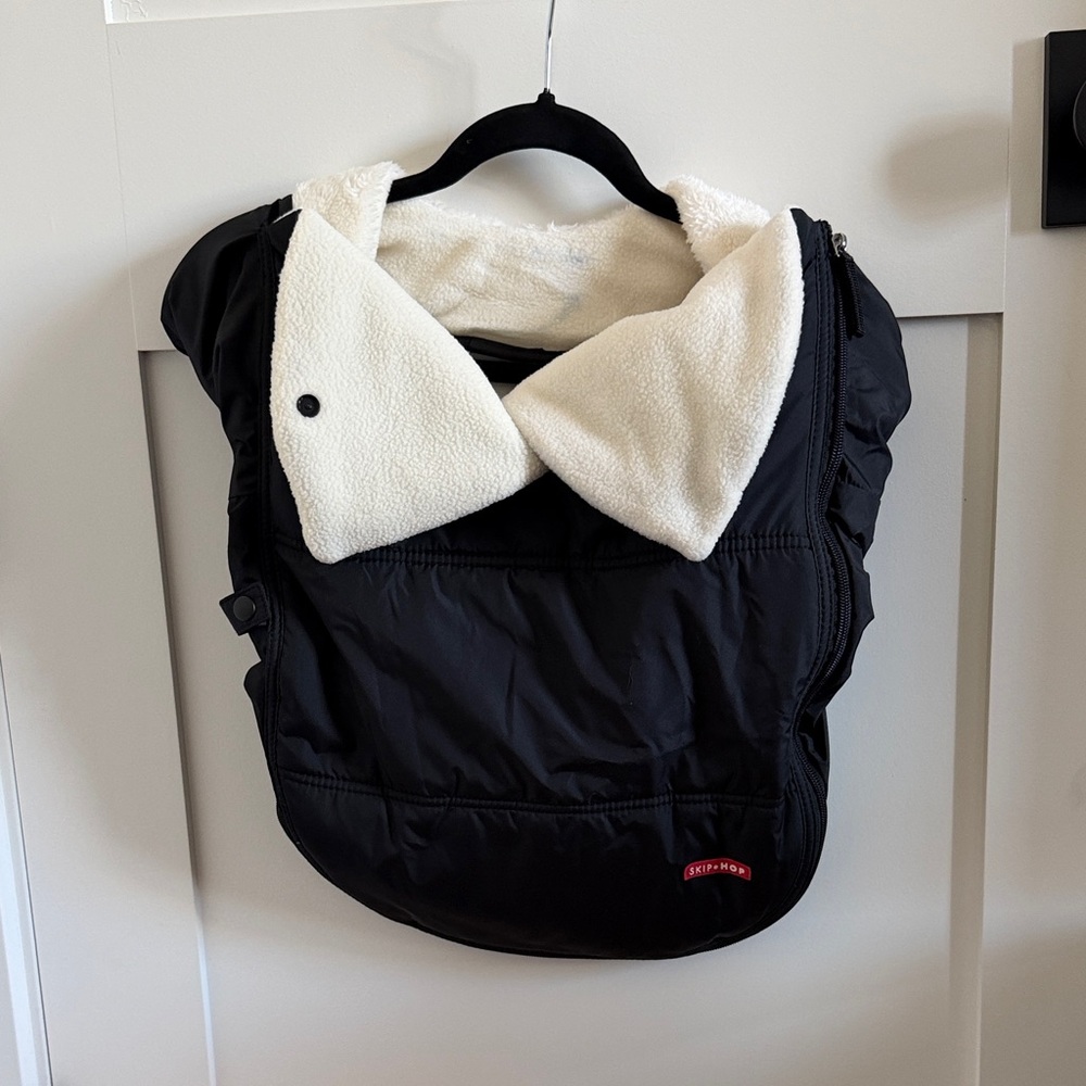 Skiphop Black Car Seat Cover